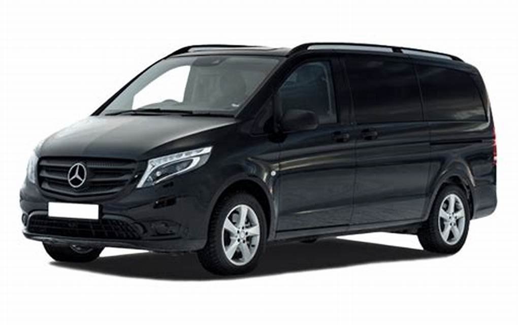 Mercedes Benz V-Class MPV angle 4